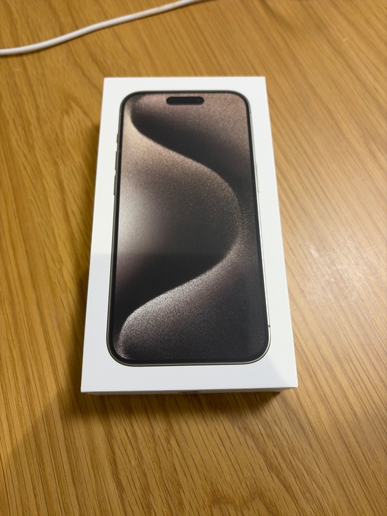 iPhone iPhone 15 Pro 256GB SIMフリー（スマホ）の商品画像 - 査定依頼日：2026年7月10日 - 最高査定価格：90,000円