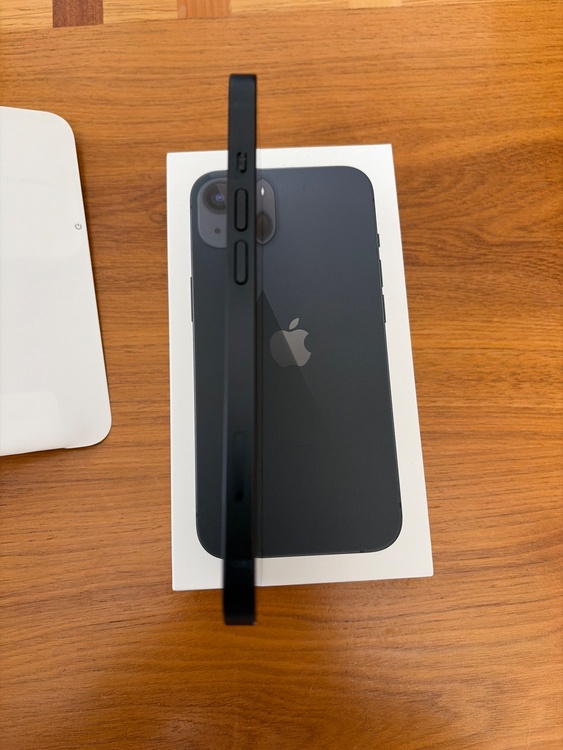 iPhone 13 128GB docomo（スマホ）の商品画像 - 査定依頼日：2026年4月20日 - 最高査定価格：36,000円