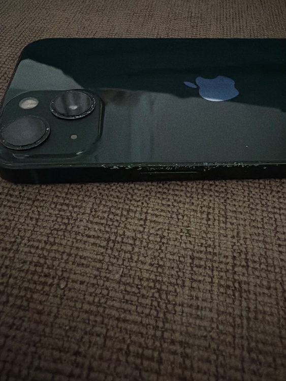 iPhone13（スマホ）の商品画像 - 査定依頼日：2026年7月25日 - 最高査定価格：33,000円
