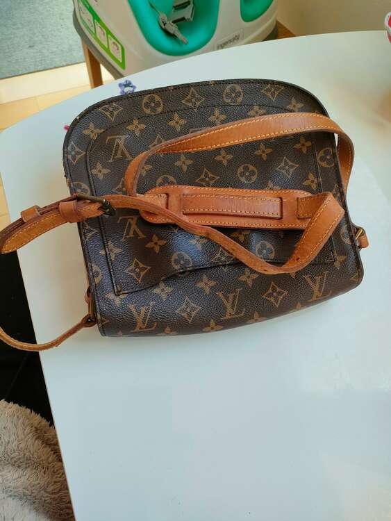 ルイヴィトン モノグラム （ブランドバッグ）の商品画像 - 査定依頼日：2025年2月27日 - 最高査定価格：35,000円