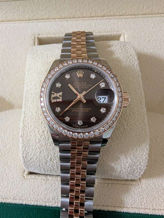 ロレックス デイトナ （高級時計）の商品画像 - 査定依頼日：2025年3月18日 - 最高査定価格：2,300,000円