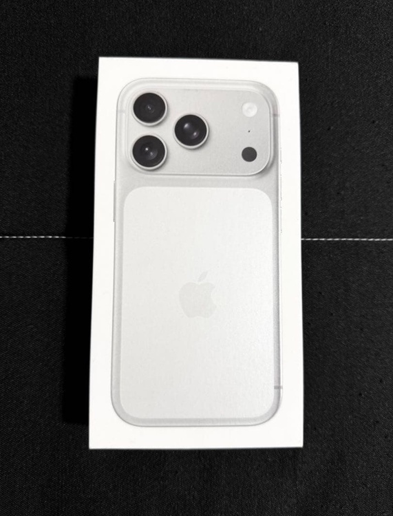 iPhone 17 Pro 256GB SIMフリー（スマホ）の商品画像 - 査定依頼日：2026年3月28日 - 最高査定価格：150,000円