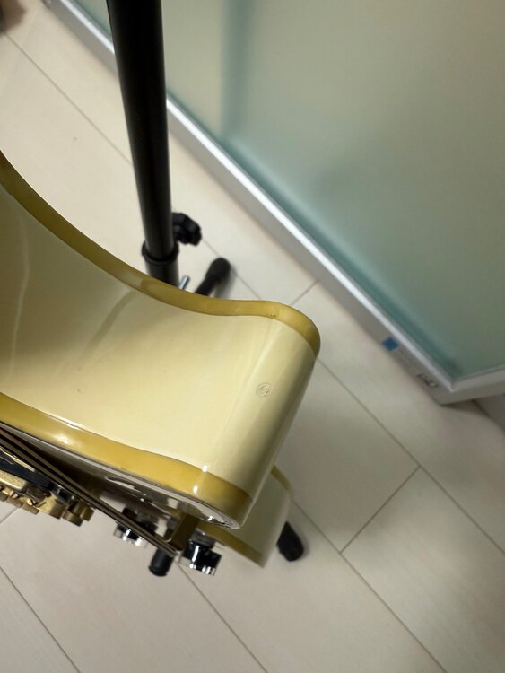 エピフォン　レスポールカスタム（ピアノ・楽器・PA機材）の商品画像 - 査定依頼日：2025年5月5日 - 最高査定価格：15,000円