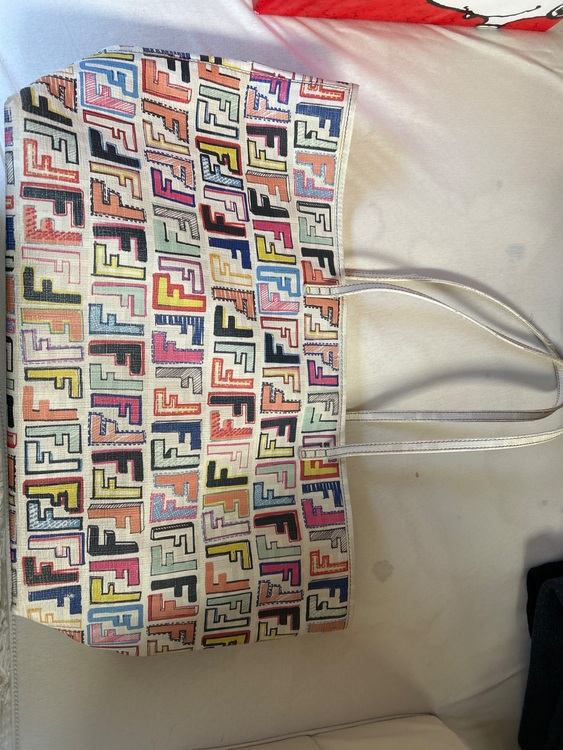 トートバッグ（ブランドバッグ）の商品画像 - 査定依頼日：2025年8月23日 - 最高査定価格：100,000円