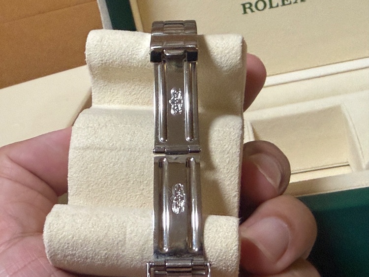ロレックス ヨットマスター（高級時計）の商品画像 - 査定依頼日：2026年10月26日 - 最高査定価格：930,000円