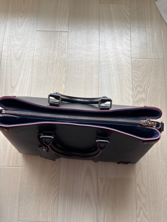 ルイヴィトン エピ （ブランドバッグ）の商品画像 - 査定依頼日：2025年8月30日 - 最高査定価格：170,000円