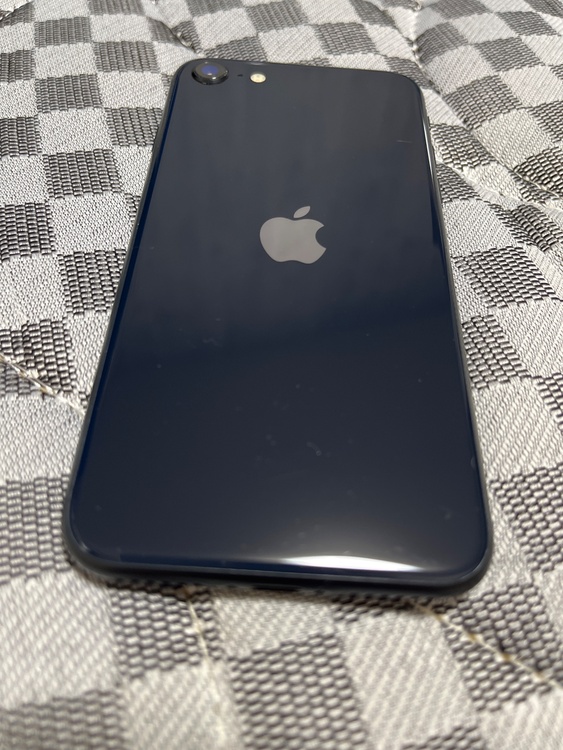 iPhone iPhone SE (第 3 世代) 64GB 楽天モバイル（スマホ）の商品画像 - 査定依頼日：2026年5月24日 - 最高査定価格：20,000円