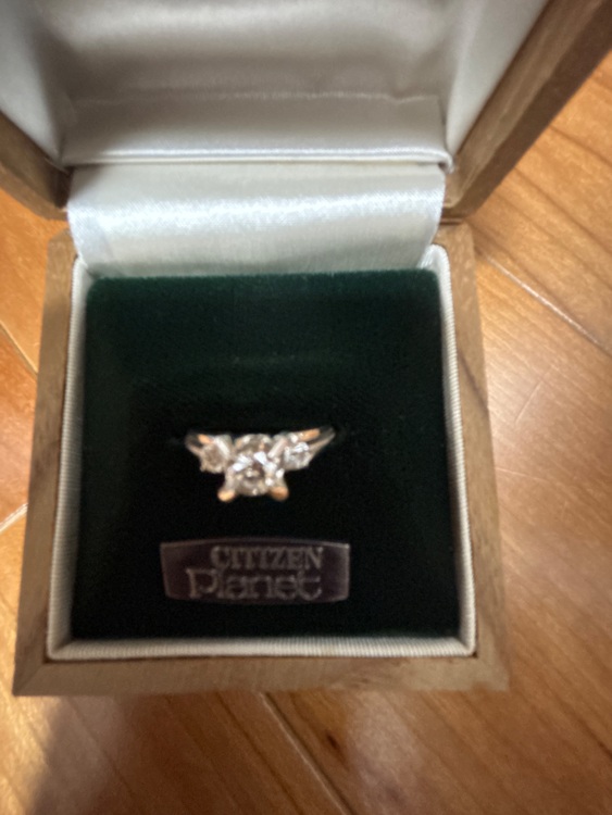 指輪（宝石）の商品画像 - 査定依頼日：2025年9月25日 - 最高査定価格：50,000円