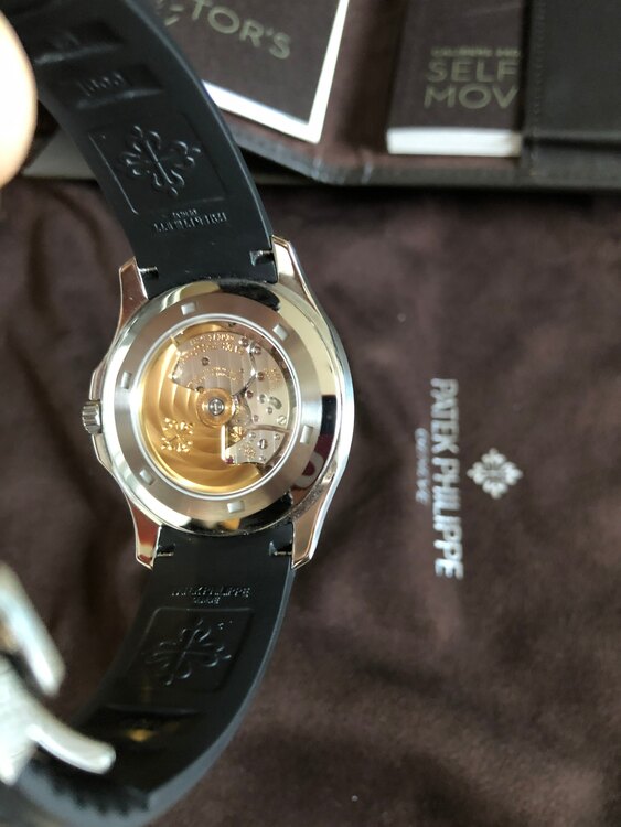 パテックフィリップ アクアノート 5167A-00（高級時計）の商品画像 - 査定依頼日：2025年4月17日 - 最高査定価格：8,000,000円