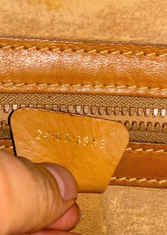 オールドグッチ GG トートバッグ  24･02･3858（ブランドバッグ）の商品画像 - 査定依頼日：2026年2月13日 - 最高査定価格：15,000円