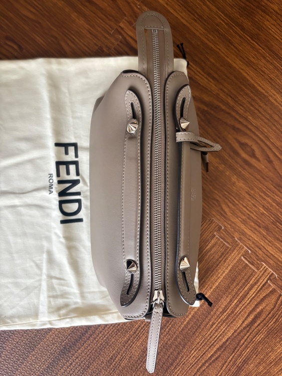 フェンディ（ブランドバッグ）の商品画像 - 査定依頼日：2026年10月11日 - 最高査定価格：90,000円