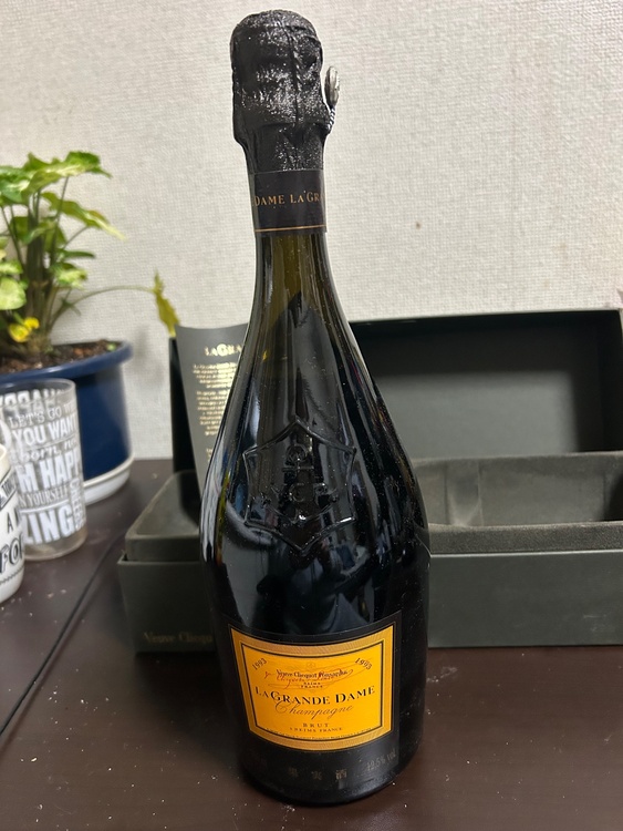 ラ　グランデ　イエロー　1993（お酒）の商品画像 - 査定依頼日：2026年1月12日 - 最高査定価格：3,000円