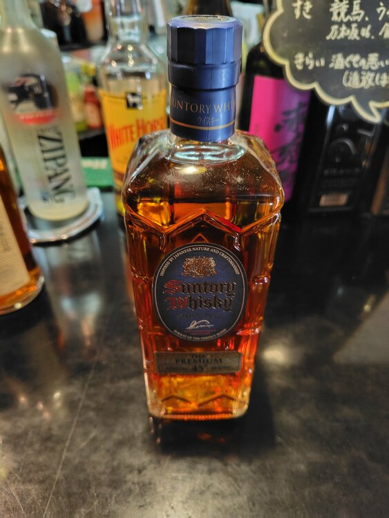 角プレミアム（お酒）の商品画像 - 査定依頼日：2026年3月6日 - 最高査定価格：8,500円