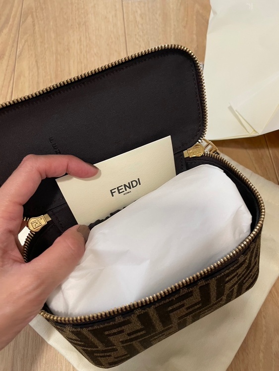 フェンディ（ブランドバッグ）の商品画像 - 査定依頼日：2026年9月16日 - 最高査定価格：140,000円
