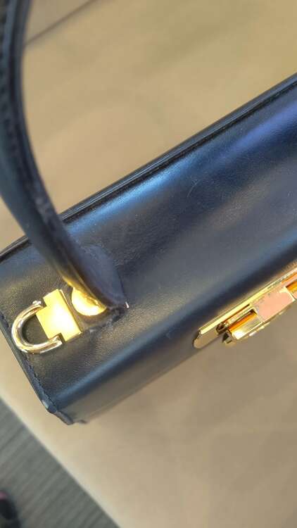 ガンチーニハンドバック（ブランドバッグ）の商品画像 - 査定依頼日：2025年1月31日 - 最高査定価格：30,000円