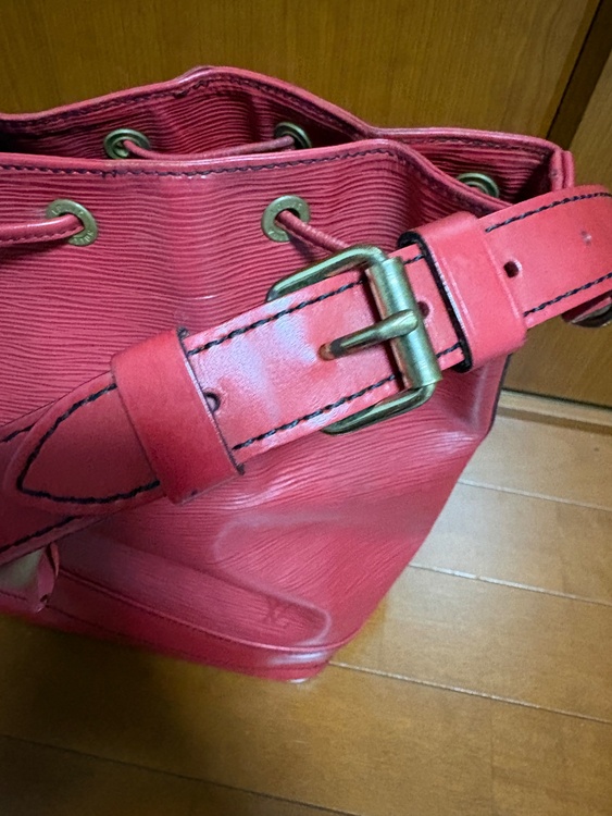 エピ・ノエショルダーバッグ（ブランドバッグ）の商品画像 - 査定依頼日：2026年2月13日 - 最高査定価格：31,000円