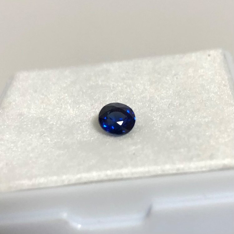 ロイヤルブルーサファイア（宝石）の商品画像 - 査定依頼日：2022年10月4日 - 最高査定価格：20,000円