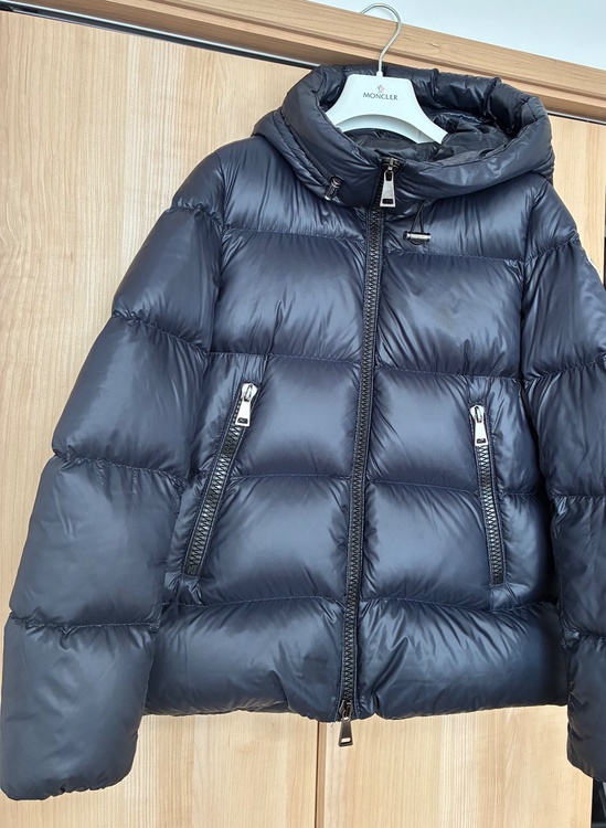 フード付きダウンジャケット（古着・ファッション）の商品画像 - 査定依頼日：2026年1月15日 - 最高査定価格：65,000円