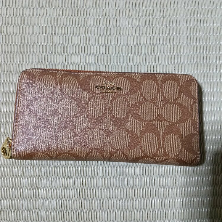 COACH長財布オリジナルモノグラム（ブランド財布・小物）の商品画像 - 査定依頼日：2026年3月18日 - 最高査定価格：2,000円
