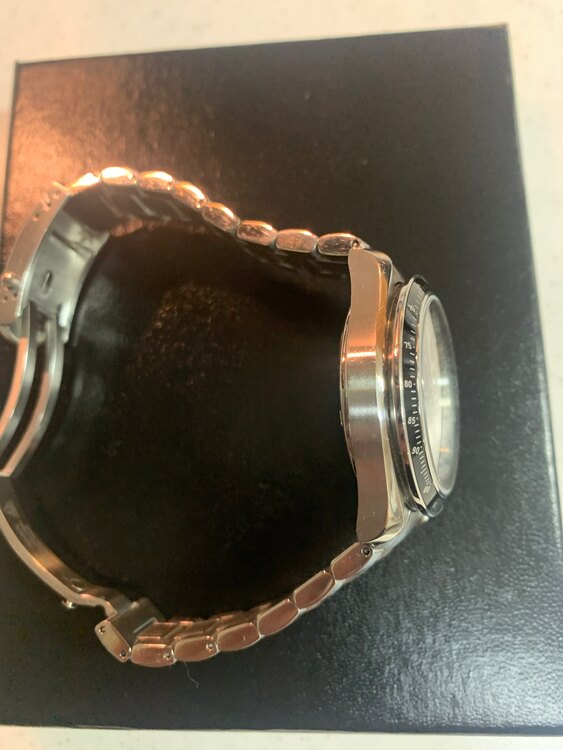 オメガ スピードマスター 3210.50（高級時計）の商品画像 - 査定依頼日：2025年5月21日 - 最高査定価格：220,000円