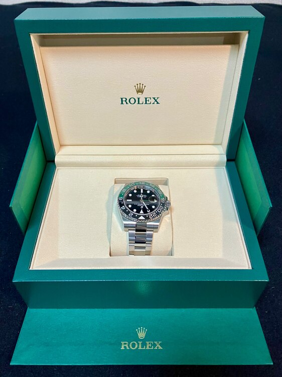 ロレックス GMTマスター GMTマスターII 126720VTNR（高級時計）の商品画像 - 査定依頼日：2025年3月5日 - 最高査定価格：2,410,000円