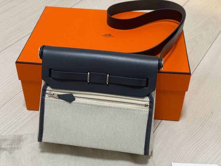 エールバッグミニ（ブランドバッグ）の商品画像 - 査定依頼日：2025年11月18日 - 最高査定価格：470,000円