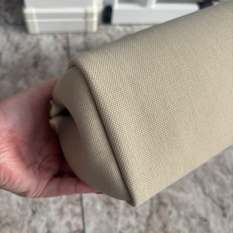 エールバックジップ31（ブランドバッグ）の商品画像 - 査定依頼日：2026年2月4日 - 最高査定価格：330,000円