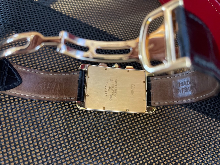 カルティエ　タンクアメリカン　LM K18（高級時計）の商品画像 - 査定依頼日：2025年6月26日 - 最高査定価格：1,650,000円