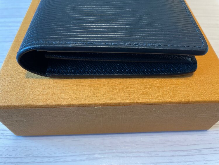 ルイヴィトン エピ （ブランドバッグ）の商品画像 - 査定依頼日：2025年4月29日 - 最高査定価格：30,000円