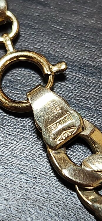 Italy 375（金・貴金属）の商品画像 - 査定依頼日：2026年3月7日 - 最高査定価格：300,000円