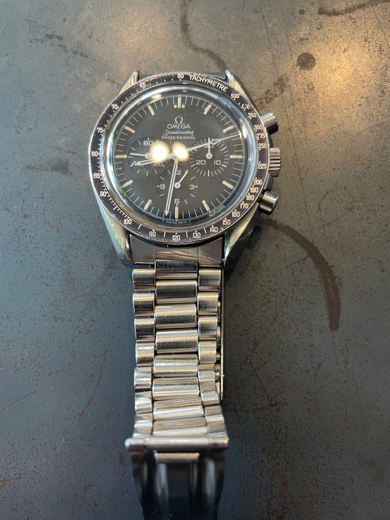 オメガ スピードマスター （高級時計）の商品画像 - 査定依頼日：2025年6月12日 - 最高査定価格：600,000円
