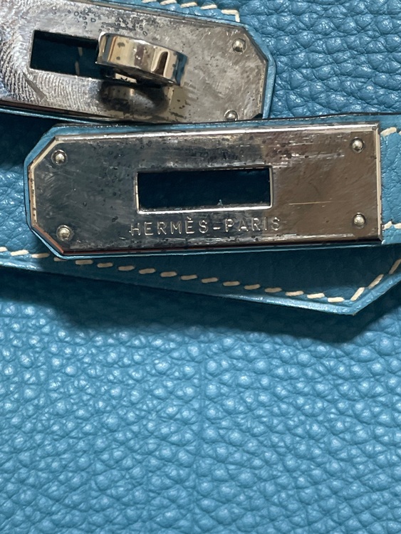 ⬜︎F刻印（ブランドバッグ）の商品画像 - 査定依頼日：2025年6月6日 - 最高査定価格：900,000円