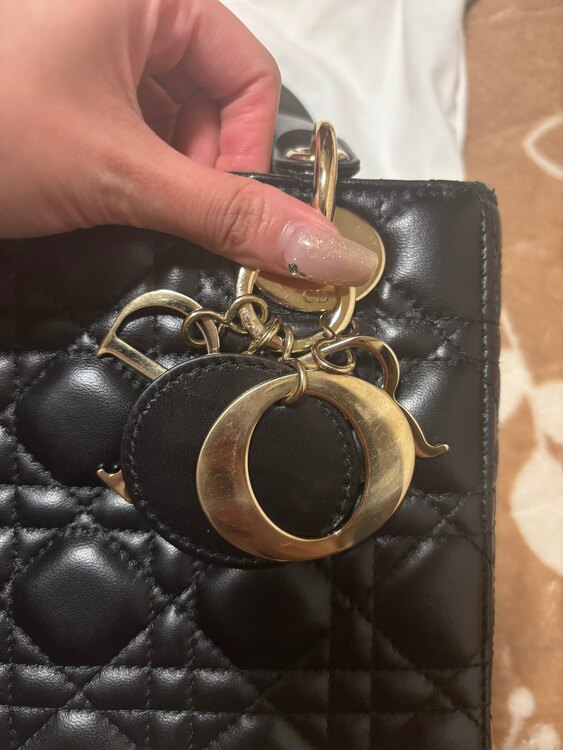 レディディオール（ブランド財布・小物）の商品画像 - 査定依頼日：2025年3月29日 - 最高査定価格：150,000円