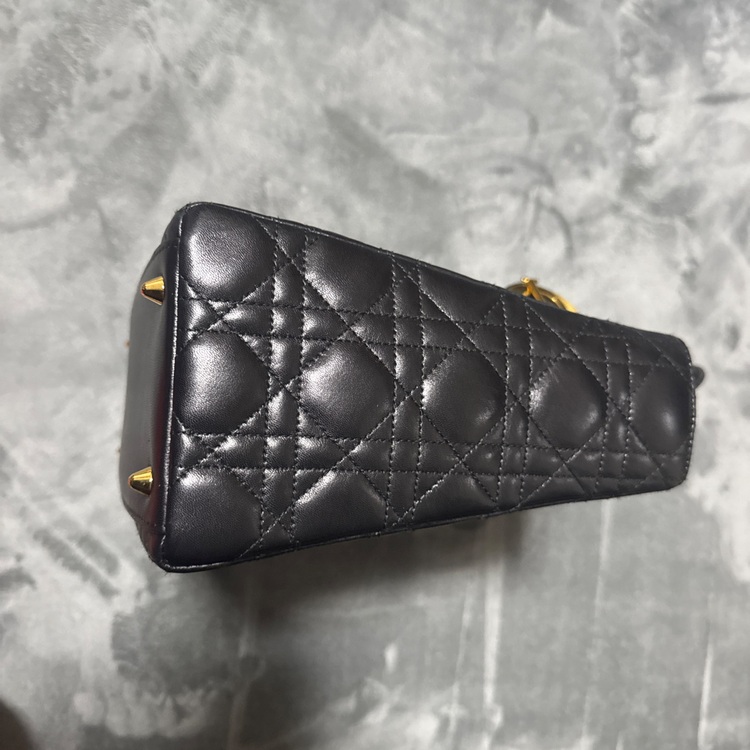 カナージュ（ブランドバッグ）の商品画像 - 査定依頼日：2025年7月22日 - 最高査定価格：200,000円