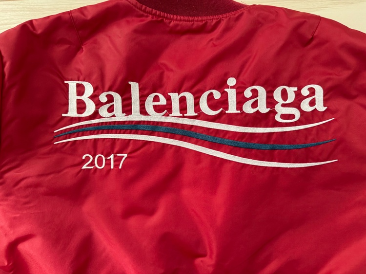 バレンシアガ  （ブランドバッグ）の商品画像 - 査定依頼日：2026年2月22日 - 最高査定価格：70,000円