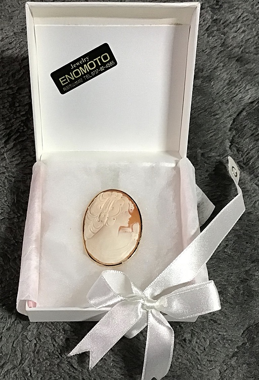 ブローチ（古着・ファッション）の商品画像 - 査定依頼日：2020年4月18日