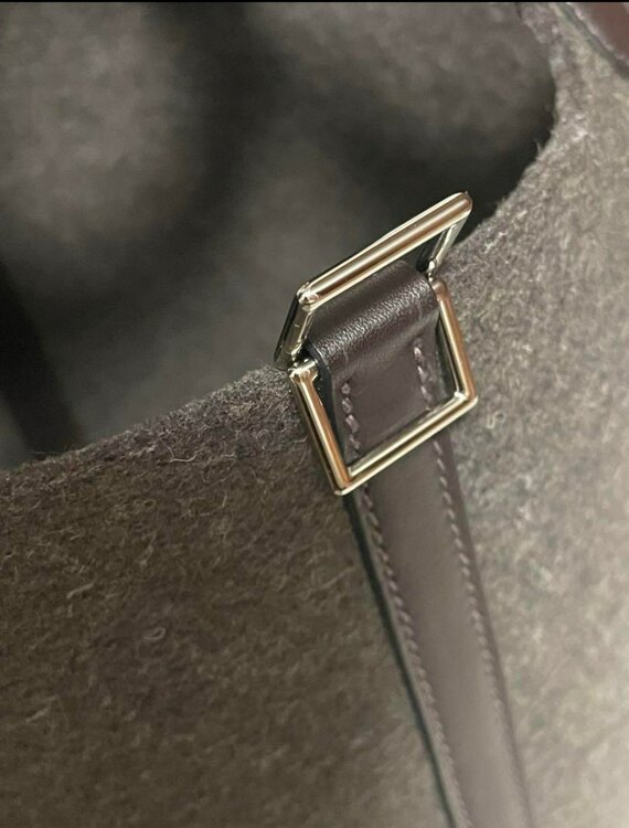 ピコタンロックPM（ブランドバッグ）の商品画像 - 査定依頼日：2025年1月24日 - 最高査定価格：286,000円