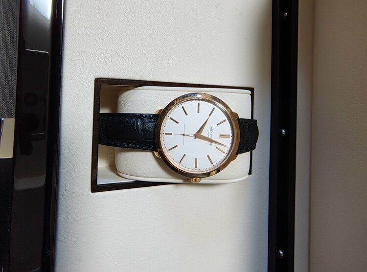 パテックフィリップ カラトラバ 5123R（高級時計）の商品画像 - 査定依頼日：2026年4月8日 - 最高査定価格：3,000,000円