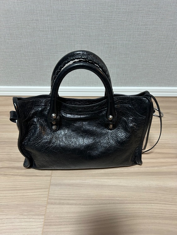 バレンシアガ  （ブランドバッグ）の商品画像 - 査定依頼日：2025年8月15日 - 最高査定価格：150,000円