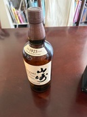 ウイスキー サントリー山崎 （お酒）の商品画像 - 査定依頼日：2025年8月29日 - 最高査定価格：8,500円