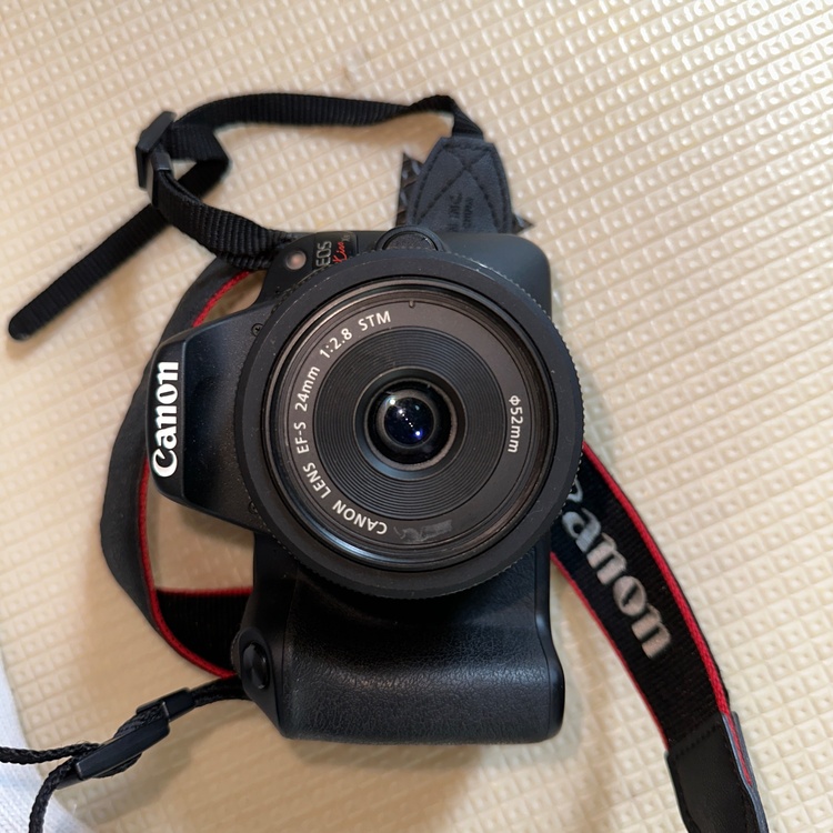 EOS kiss x9（カメラ）の商品画像 - 査定依頼日：2026年6月15日 - 最高査定価格：39,100円