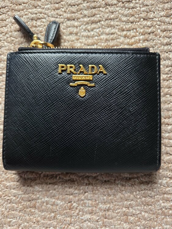 プラダ  （ブランドバッグ）の商品画像 - 査定依頼日：2026年2月11日 - 最高査定価格：50,000円