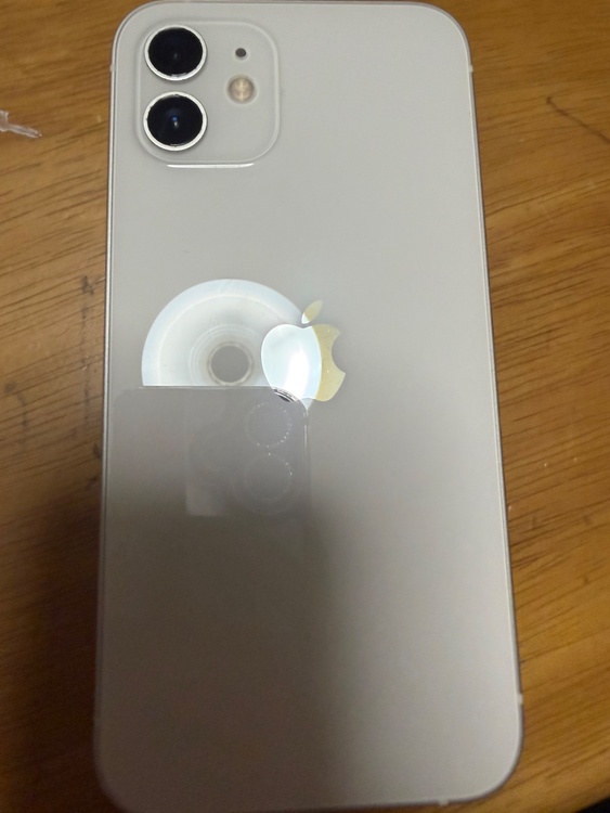 iPhone iPhone 12 64GB docomo（スマホ）の商品画像 - 査定依頼日：2026年8月29日 - 最高査定価格：20,000円