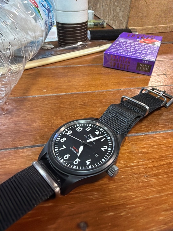 IWC パイロットウォッチ 630212（高級時計）の商品画像 - 査定依頼日：2026年3月11日 - 最高査定価格：600,000円