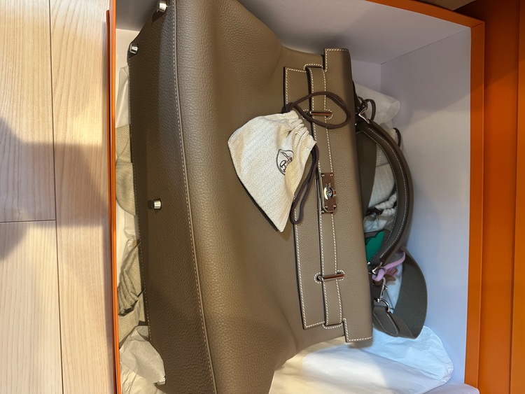 エルメス ケリー （ブランドバッグ）の商品画像 - 査定依頼日：2025年10月13日 - 最高査定価格：3,000,000円