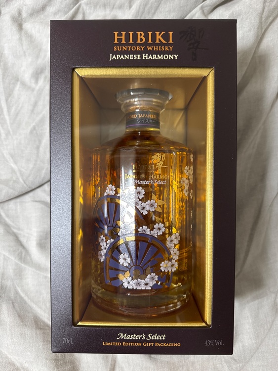 響　マスターズセレクト（お酒）の商品画像 - 査定依頼日：2025年7月19日 - 最高査定価格：251,000円