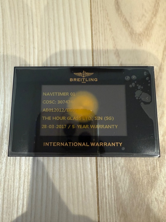 ブライトリング ナビタイマー A022B01n（高級時計）の商品画像 - 査定依頼日：2025年11月25日 - 最高査定価格：550,000円