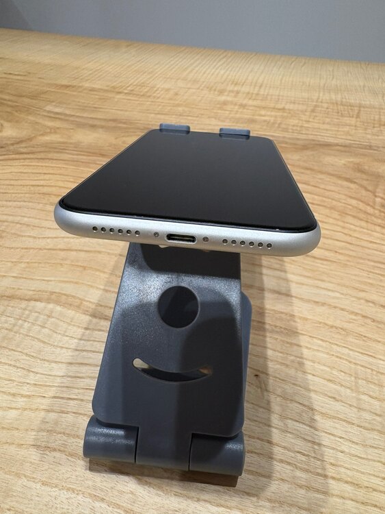 iPhone11（スマホ）の商品画像 - 査定依頼日：2025年3月17日 - 最高査定価格：18,000円