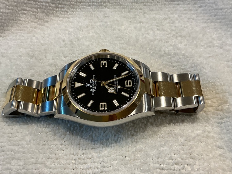 ロレックス エクスプローラー 124273（高級時計）の商品画像 - 査定依頼日：2025年9月24日 - 最高査定価格：1,600,000円