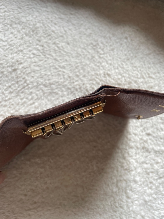 キーケース（ブランド財布・小物）の商品画像 - 査定依頼日：2025年9月11日 - 最高査定価格：1,000円